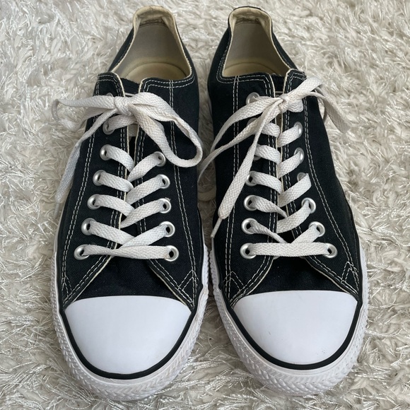 Converse All Star Chuck Taylor Classic Black and White Low-Top Sneakers - Picture 1 of 11